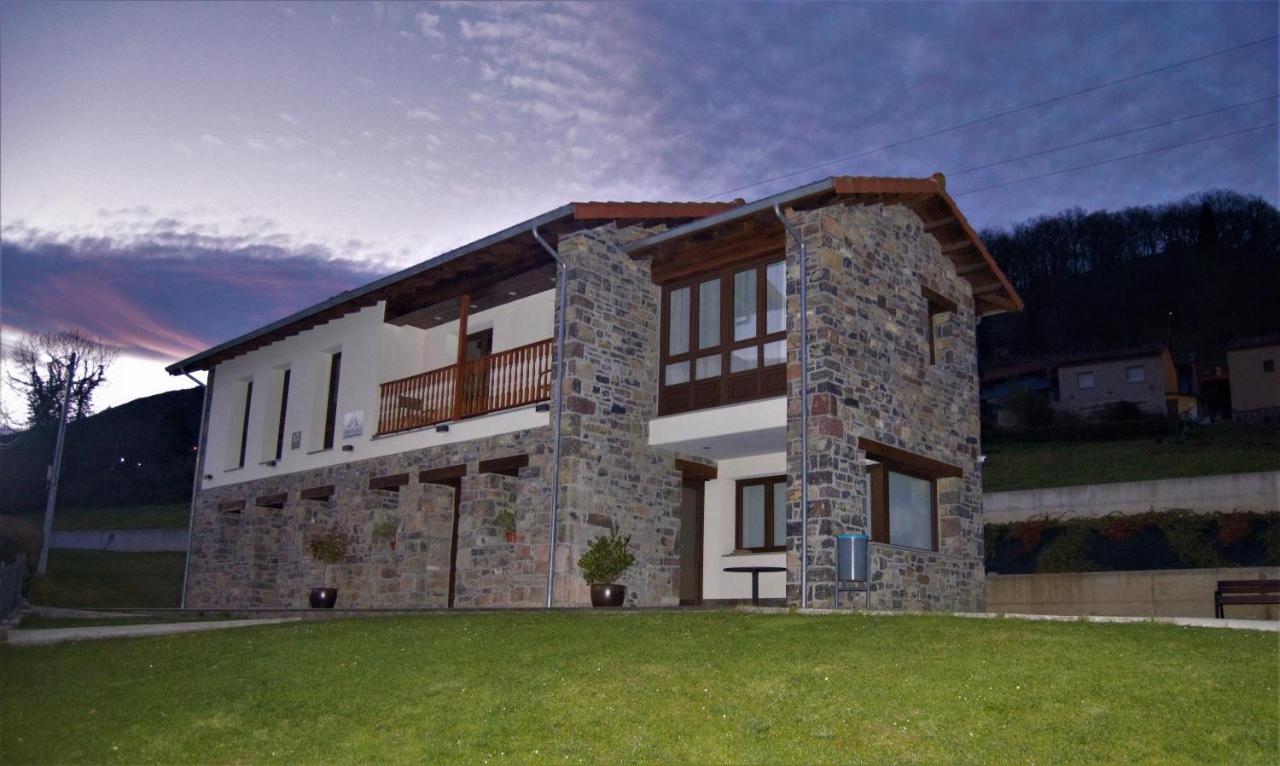 Apartamentos Rurales Penon Blanco Penerudes المظهر الخارجي الصورة