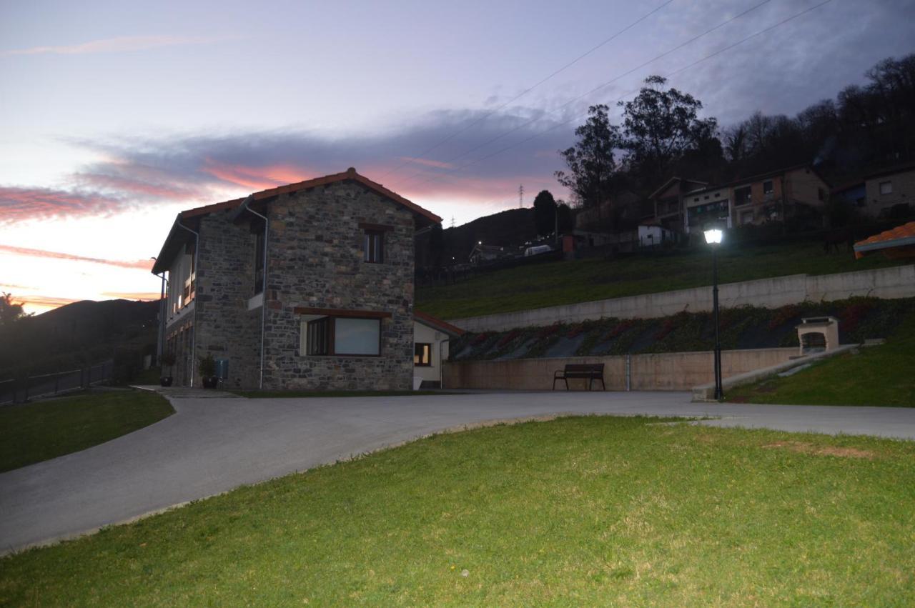 Apartamentos Rurales Penon Blanco Penerudes المظهر الخارجي الصورة